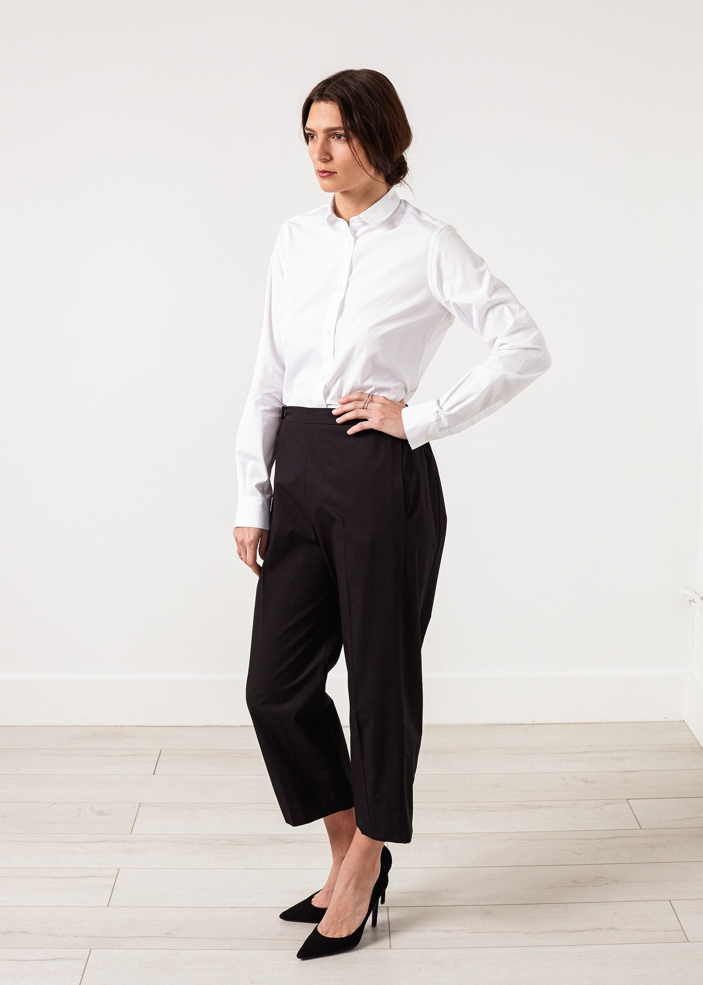 Wide Cropped Trouser in Black Ter et Bantine