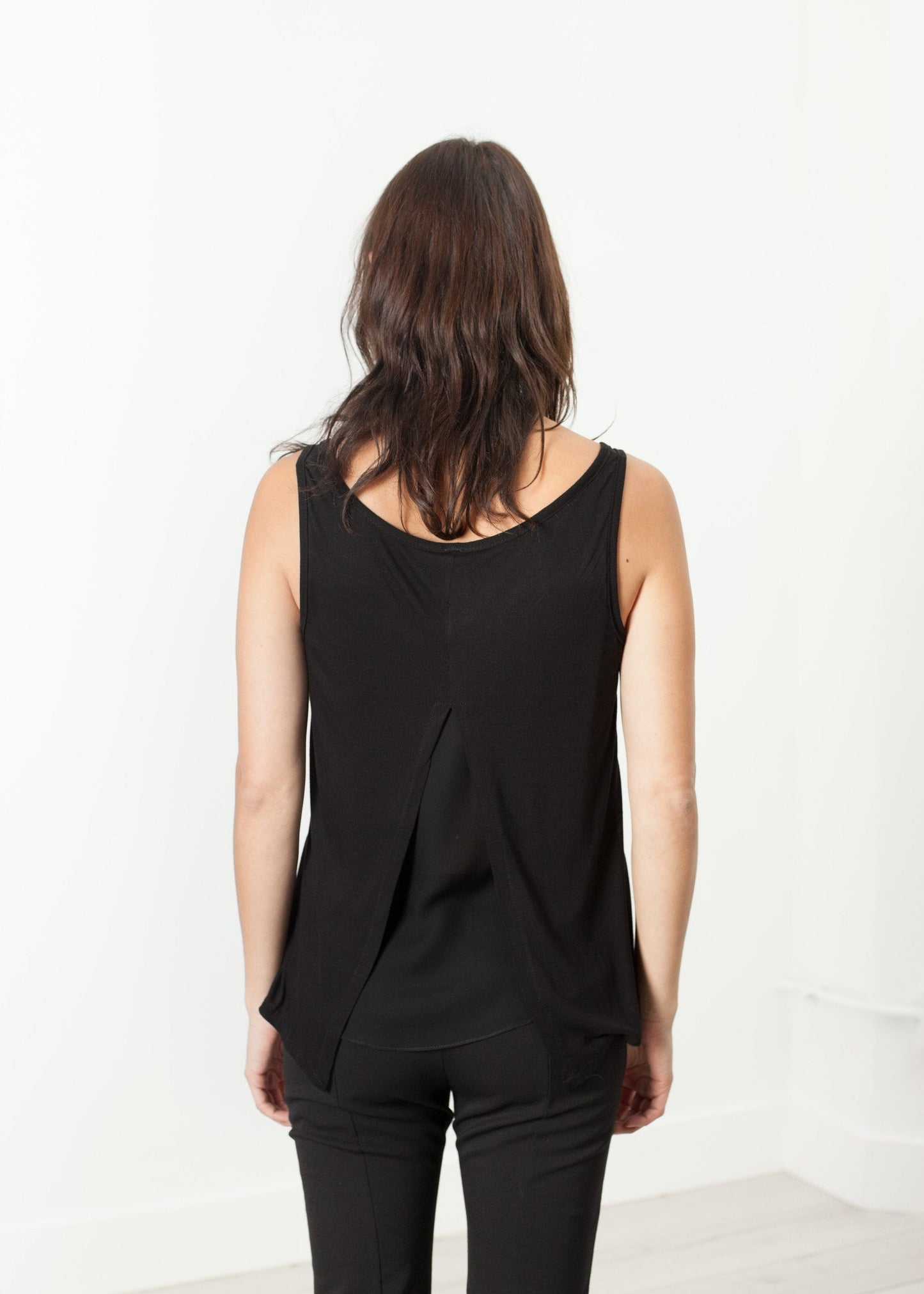 Brandy Tank in Black Drifter