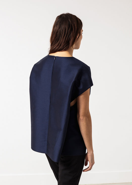 Tucked Sleeve Blouse in Navy Ter et Bantine