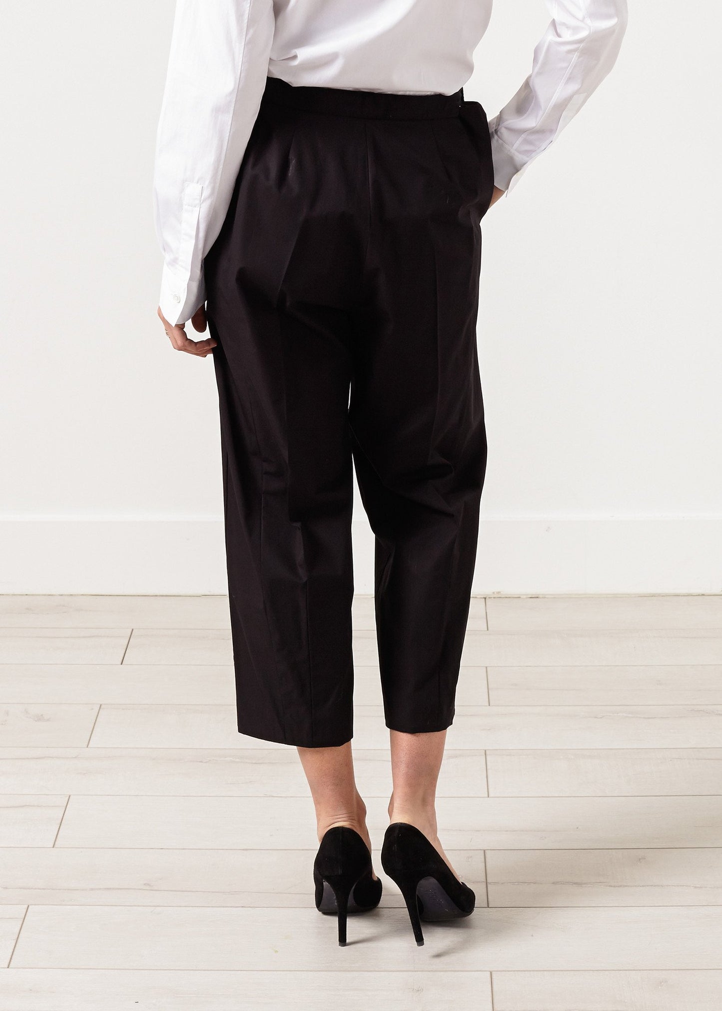 Wide Cropped Trouser in Black Ter et Bantine