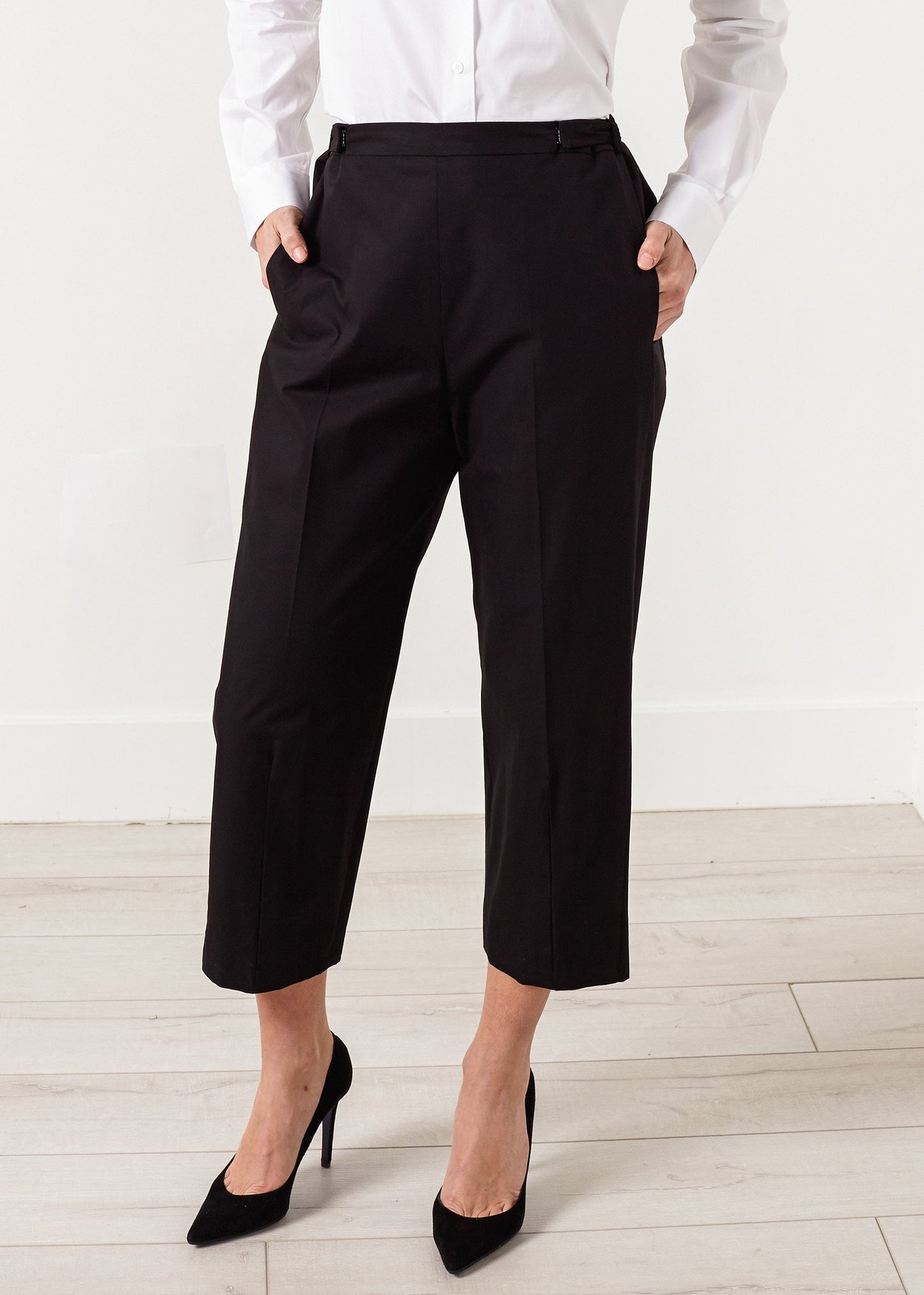 Wide Cropped Trouser in Black Ter et Bantine