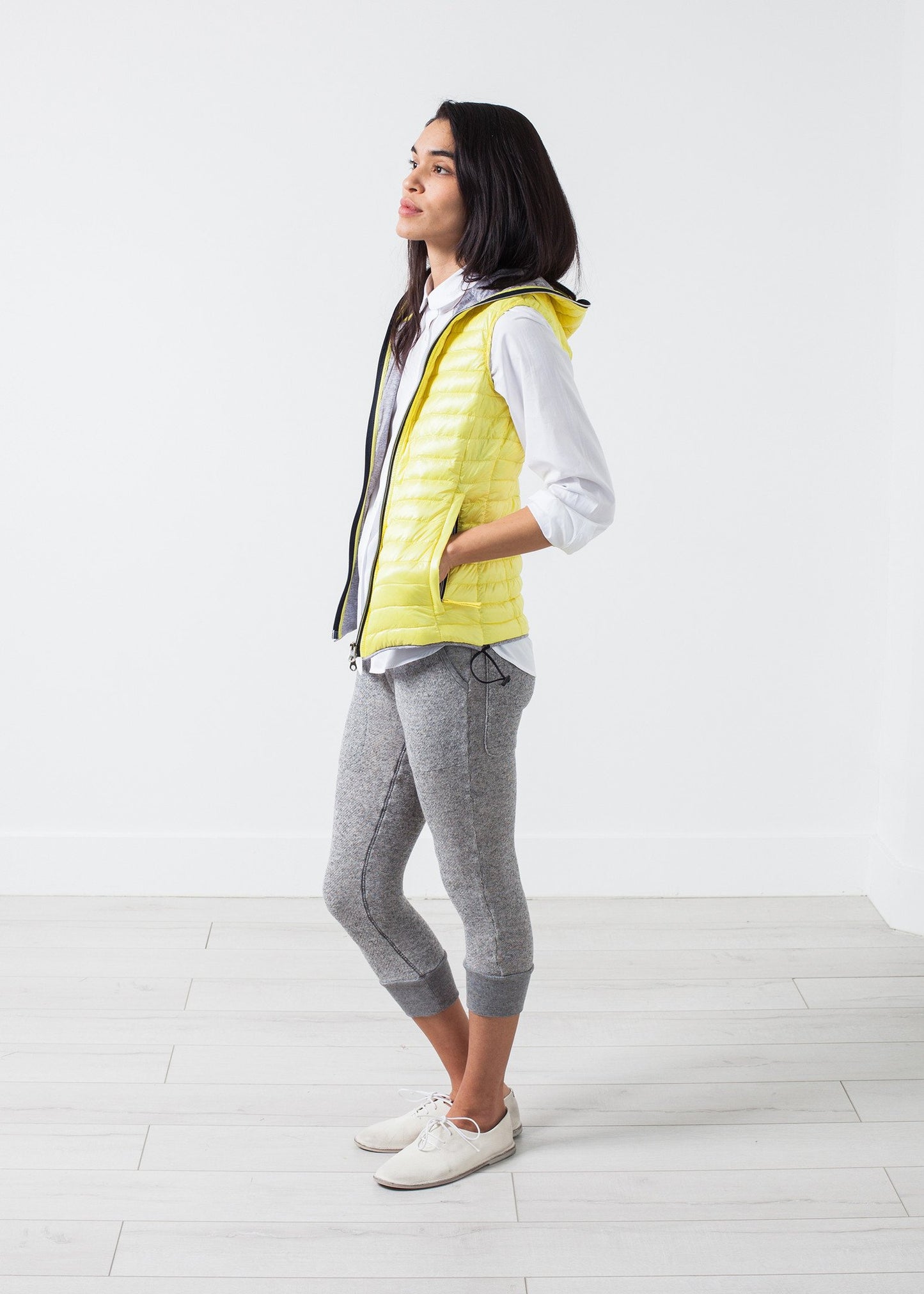 Primula Vest in Yellow Duvetica