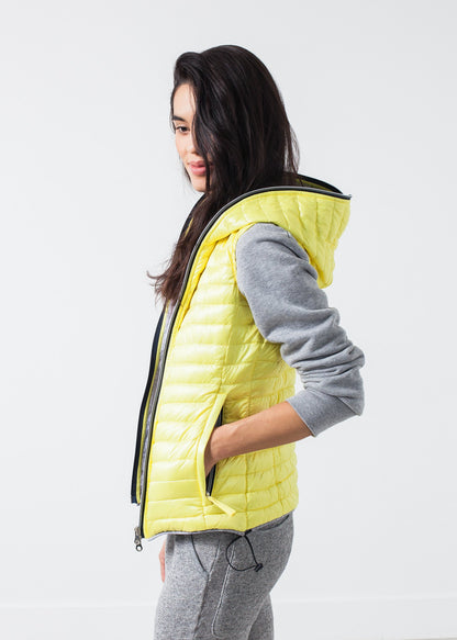 Primula Vest in Yellow Duvetica
