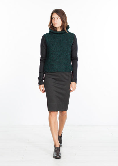 Boucle Turtle Neck in Green/Black Amelia Toro