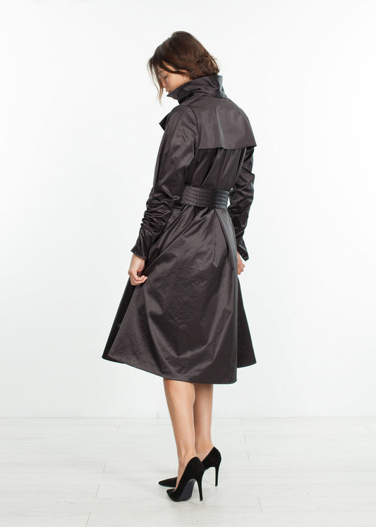 Trench Coat in Black Amelia Toro