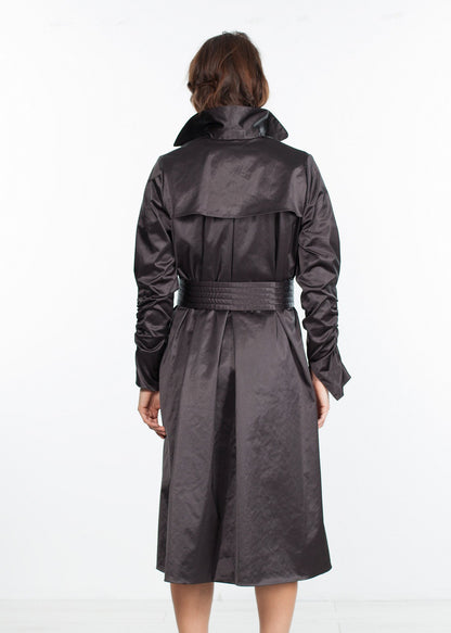 Trench Coat in Black Amelia Toro