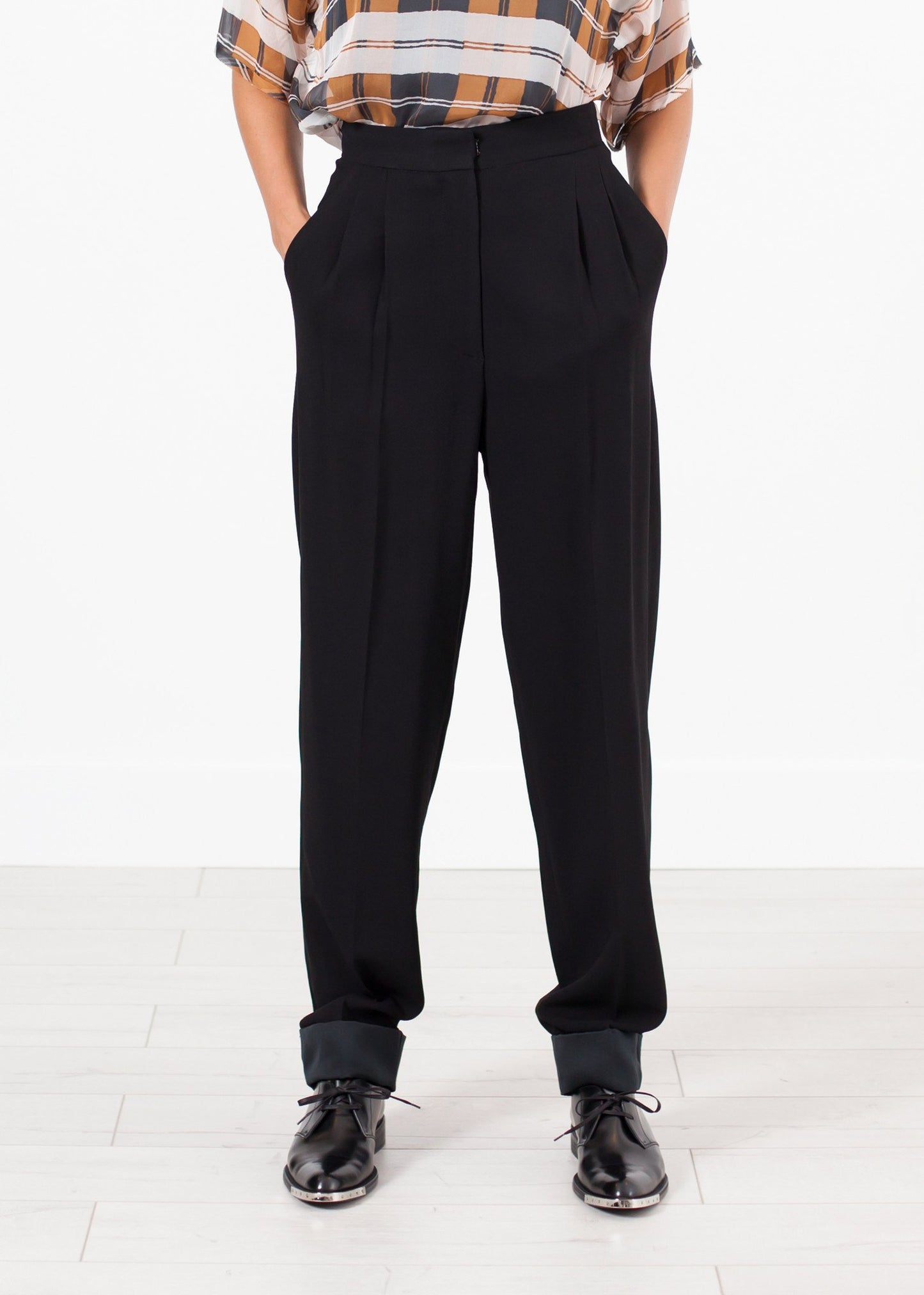 Contrast Cuff Pant in Black Ter et Bantine