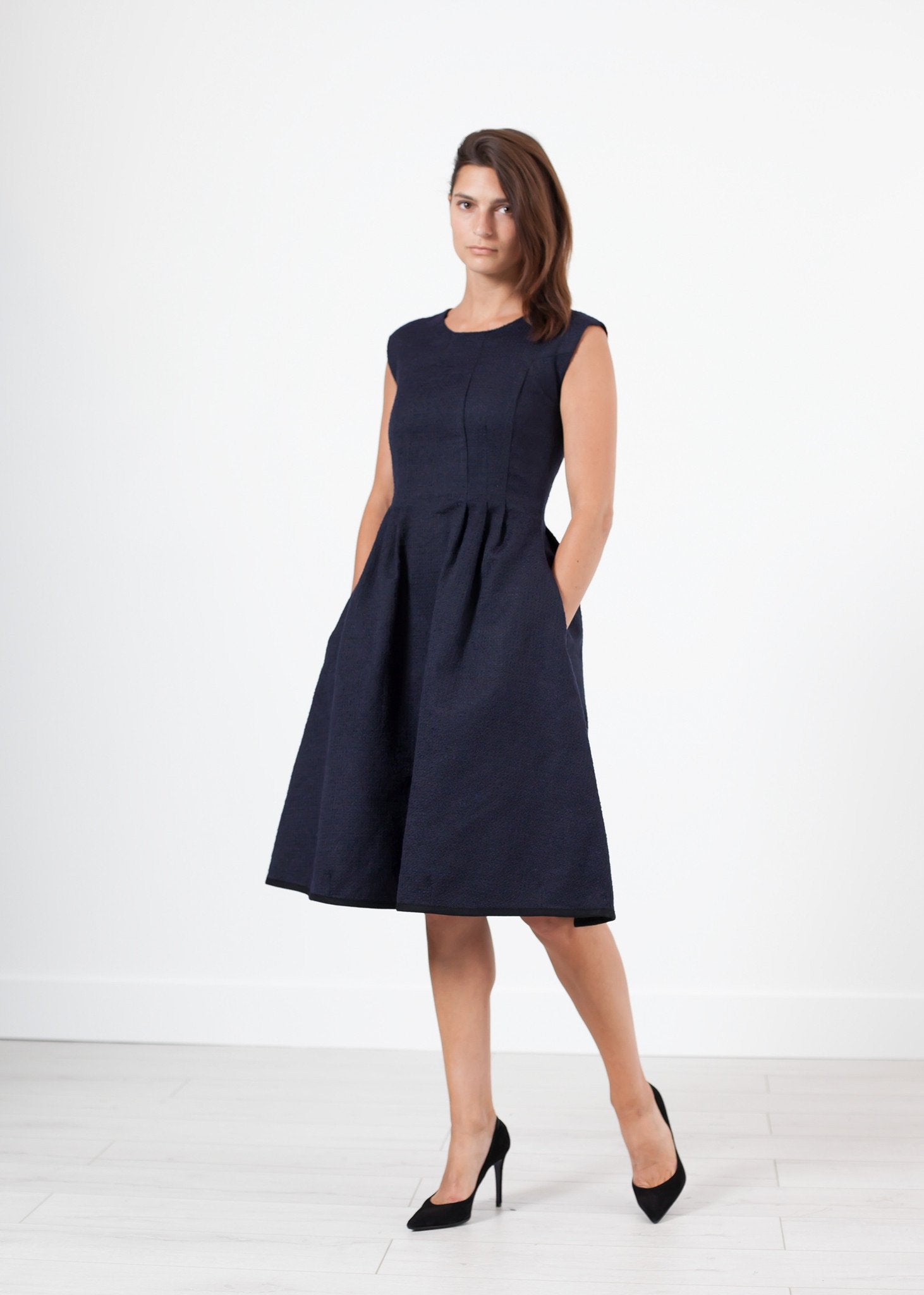 Pleated Rita Dress in Dark Navy Ter et Bantine