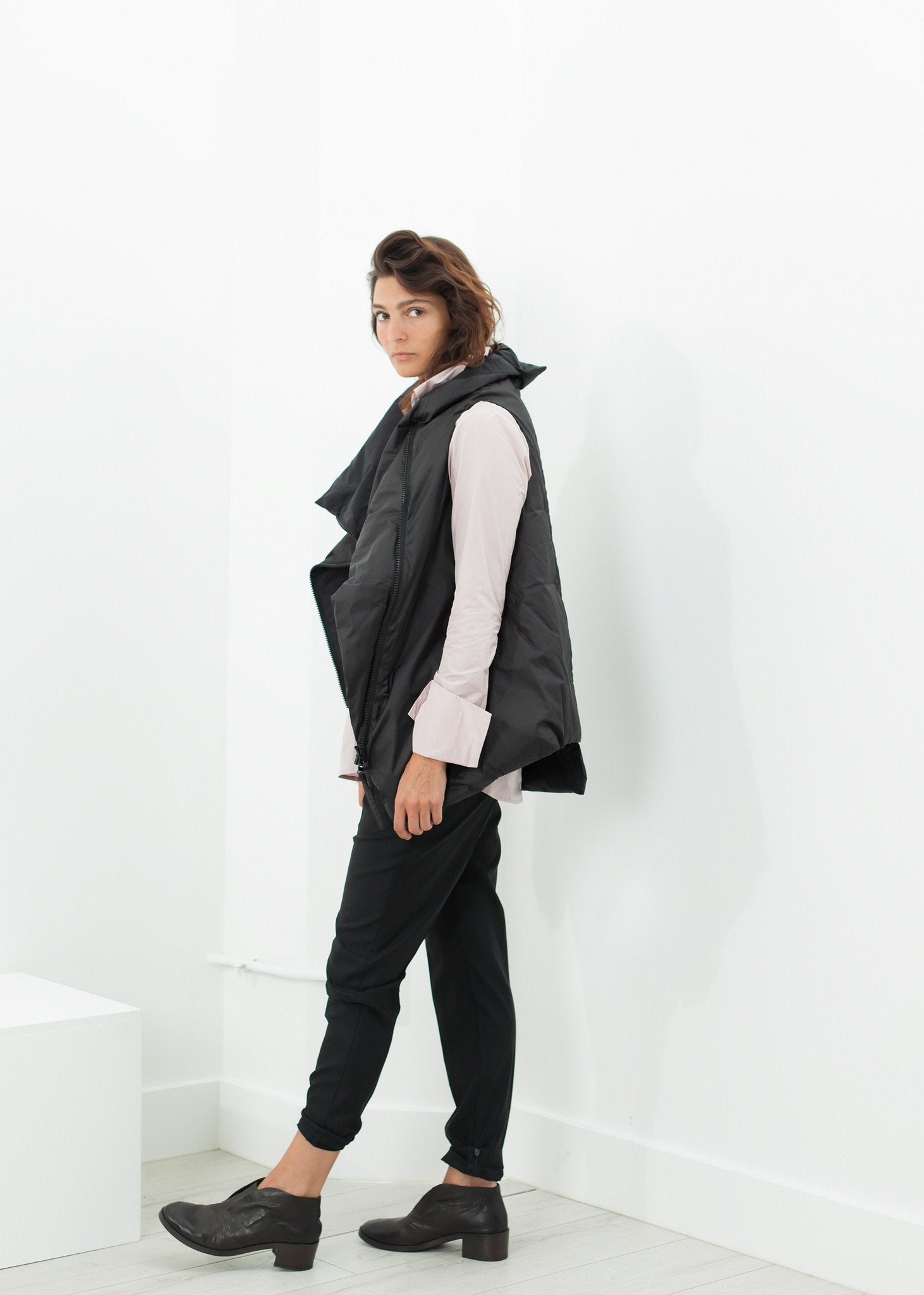 Pointed Collar Blouse in Rose Hovman