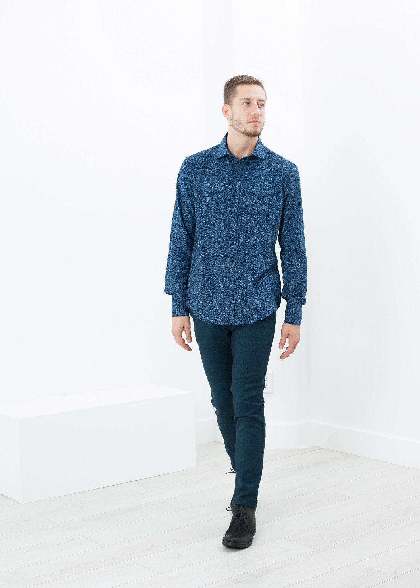 Western Arkansas Button-Up in Blue Floral Aglini