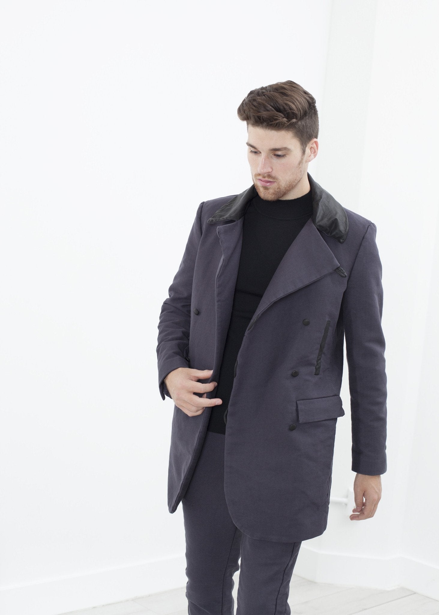 Taban Coat in Phantom Hannes Roether