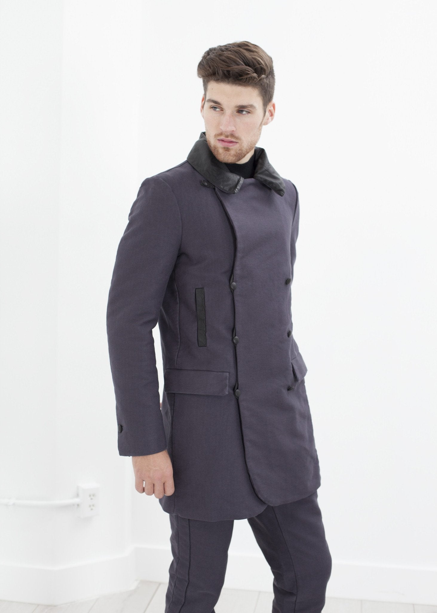 Taban Coat in Phantom Hannes Roether