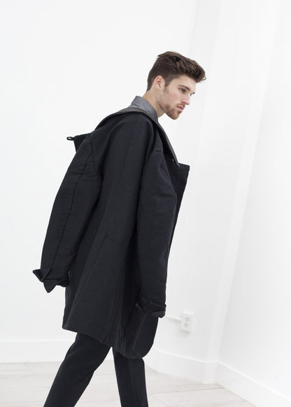 Taban Coat in Black Hannes Roether