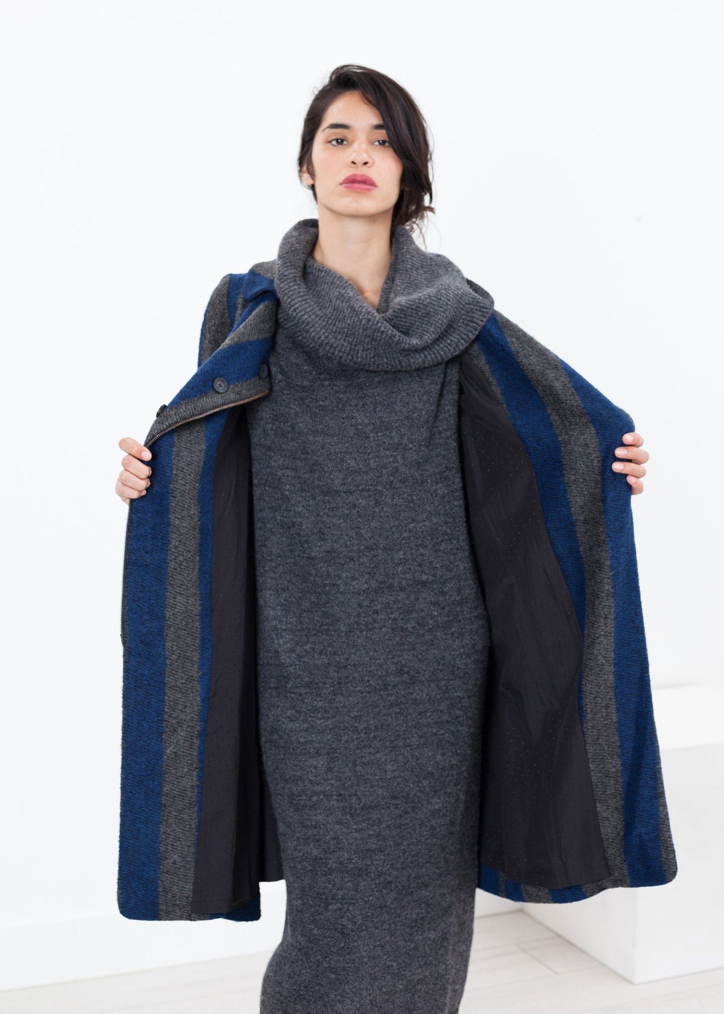 Petale Coat in Silver/Blue Lilith