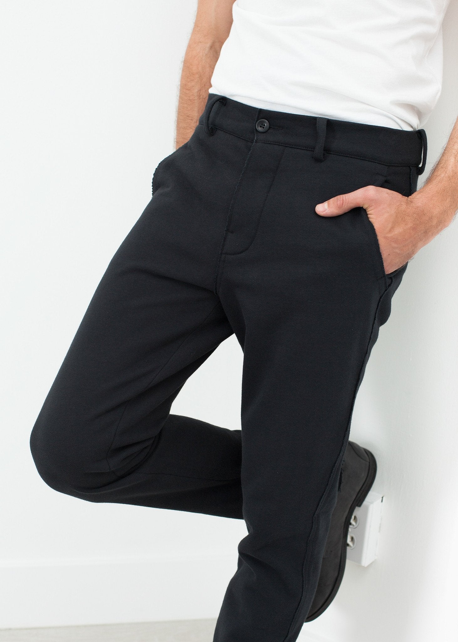 Raps Pant in Black Hannes Roether