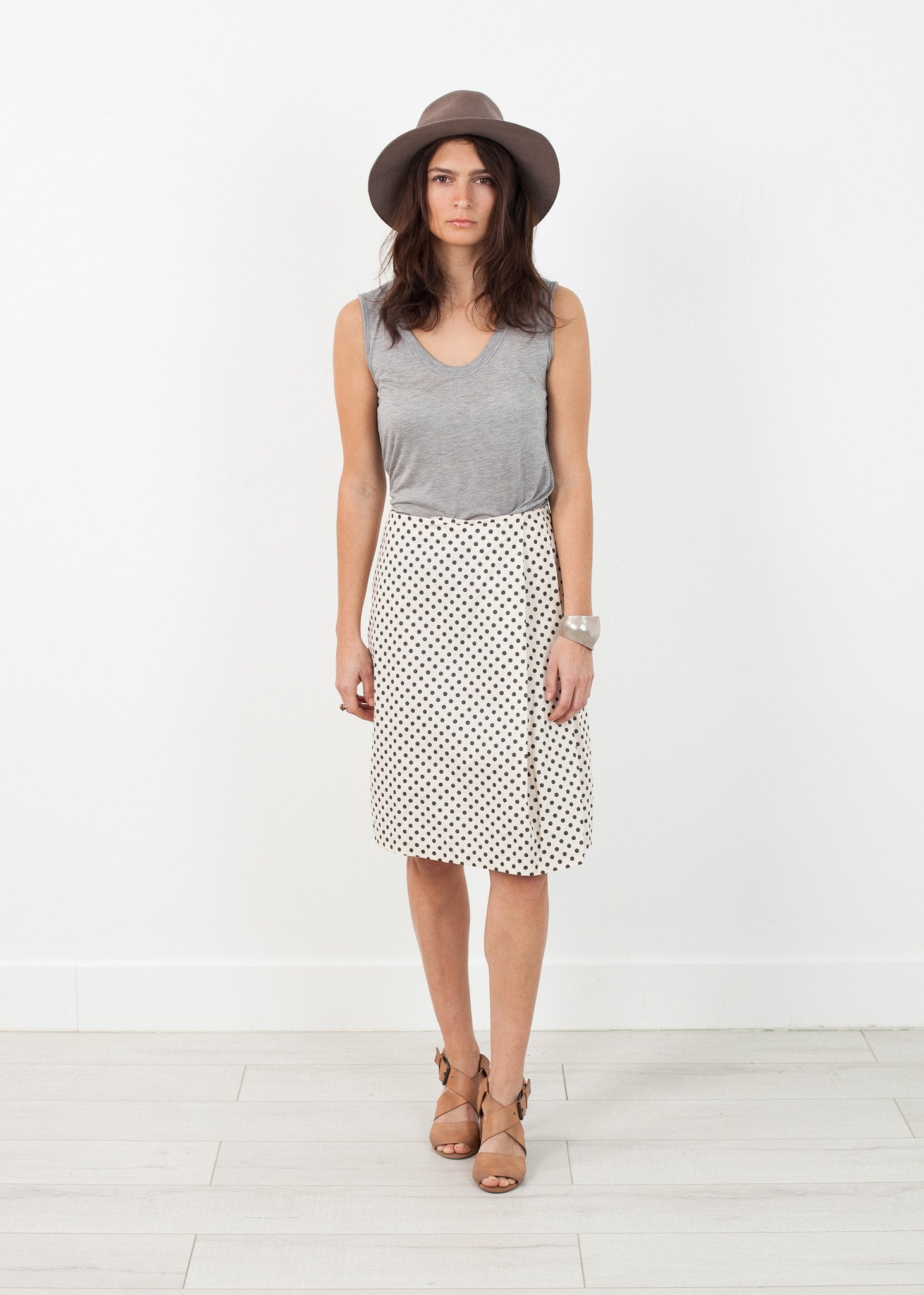 Pleated Skirt in Glitter Dots Pip-Squeak Chapeau