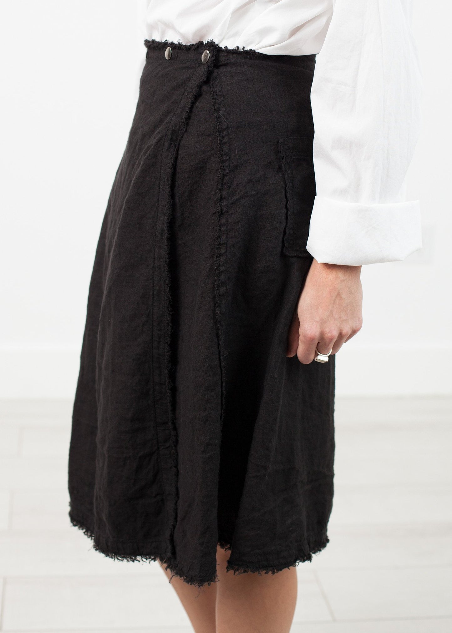 Wrap Snap Skirt in Black Pip-Squeak Chapeau