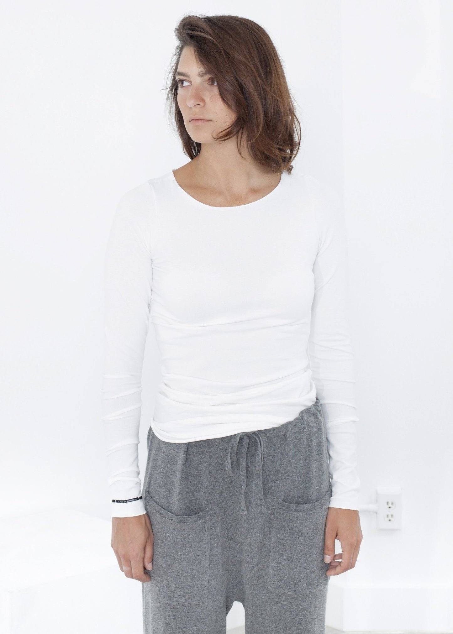 Stretch Tee in Milk Album di Famiglia