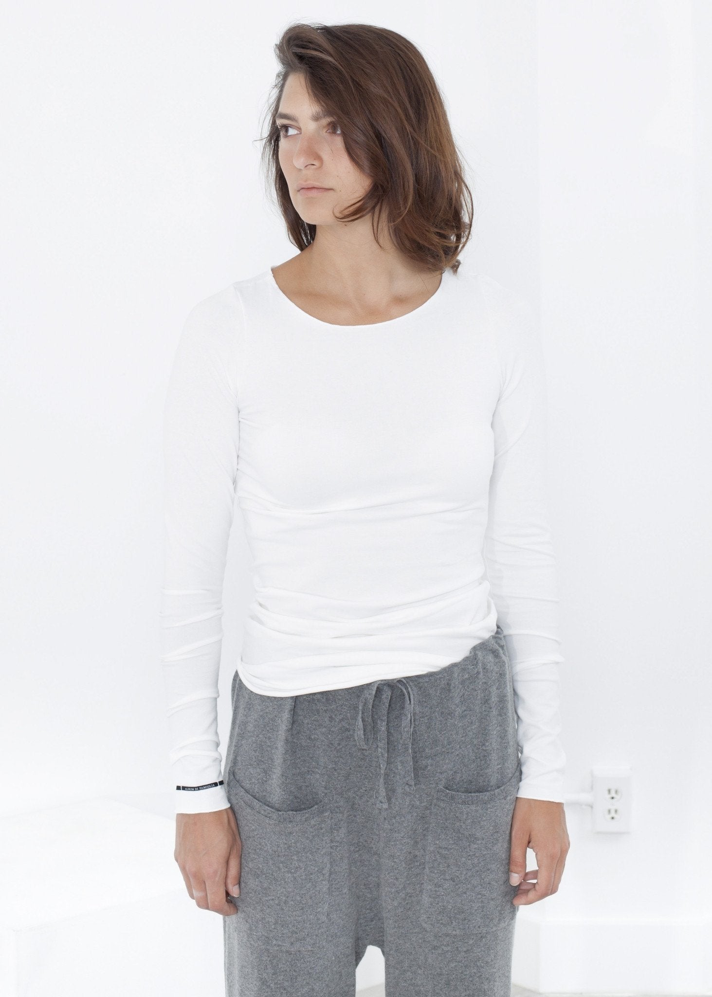Stretch Tee in Milk Album di Famiglia