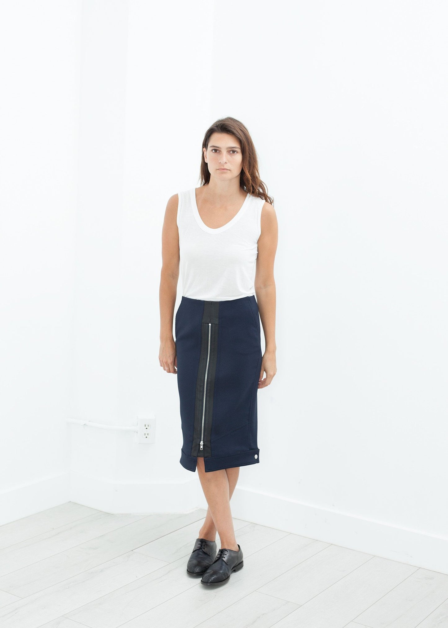 Contrast Zipper Skirt in Navy Hache