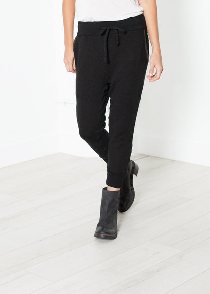 Highsoft Cropped Sweat in Black V:Room