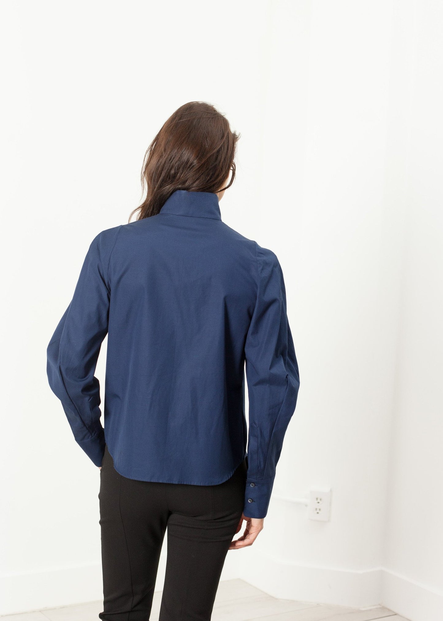 Full Collar Poplin Blouse in Navy Gianfranco Scotti
