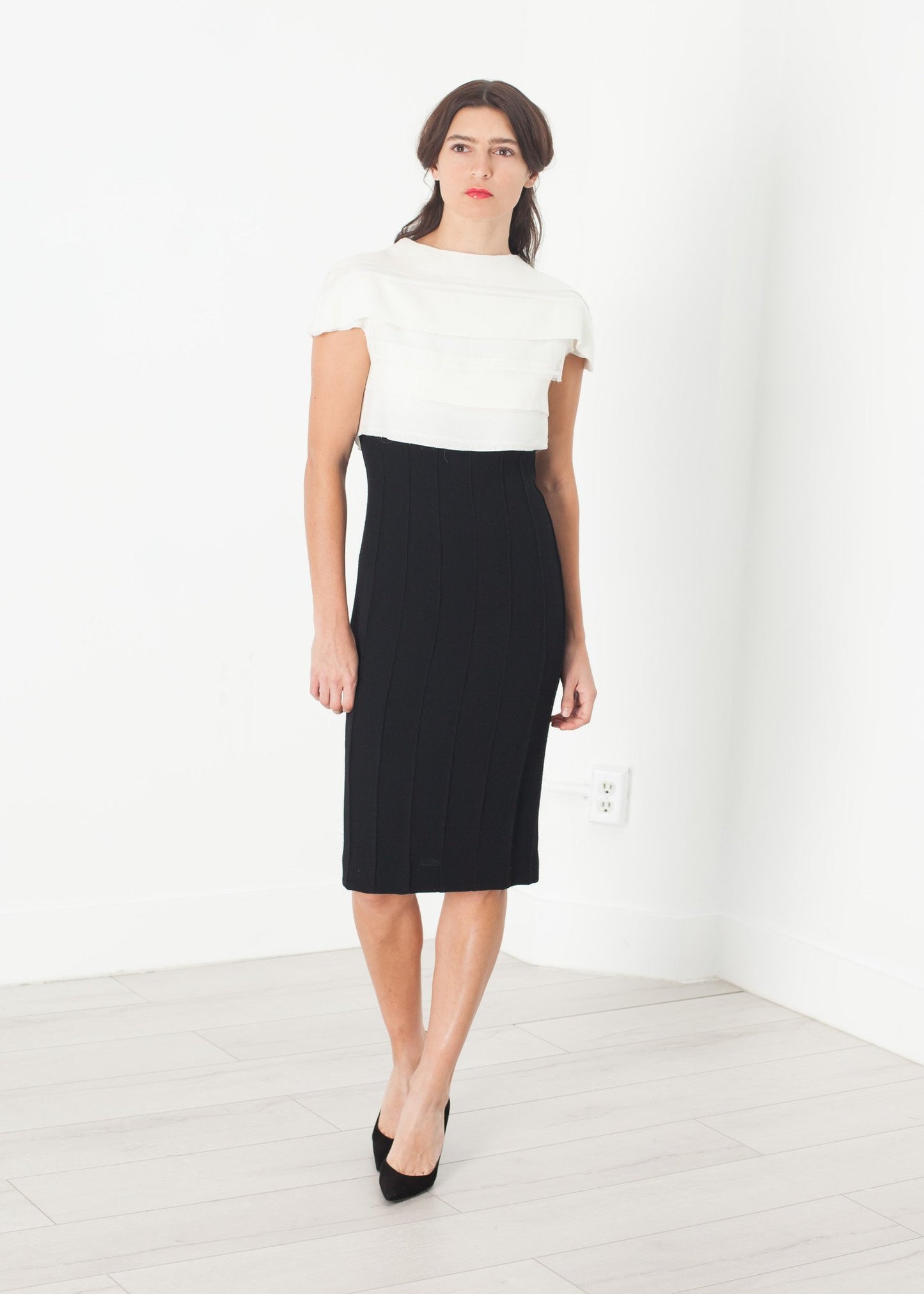 Layered Contrast Dress in Cream/Black Amelia Toro