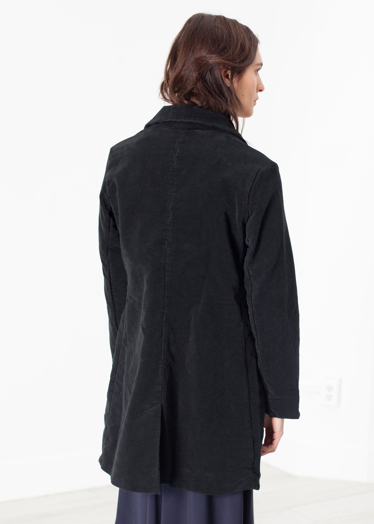 Griffon Coat in Black Pip-Squeak Chapeau