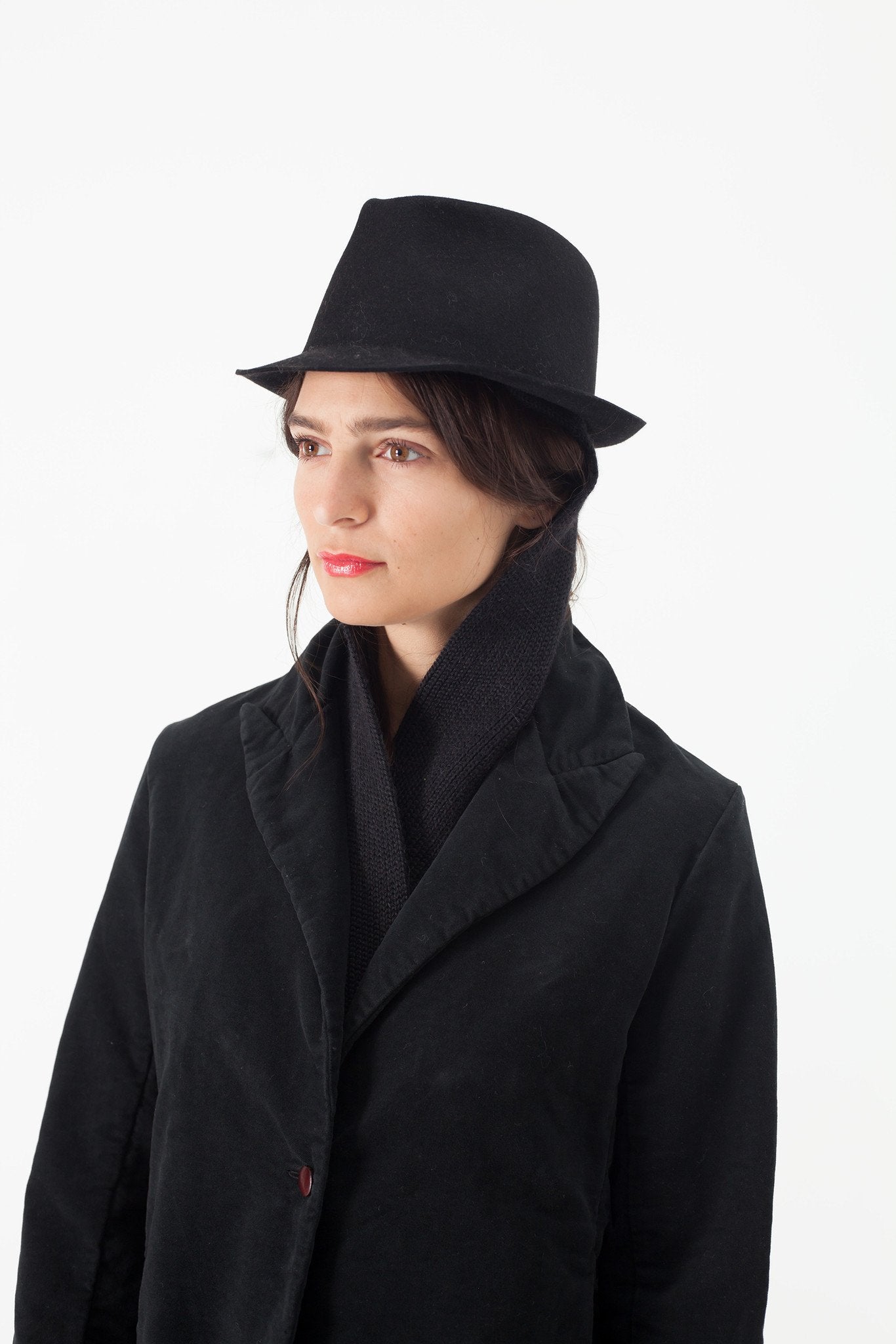 Kate Hat in Black Kiss by Fiona Bennett