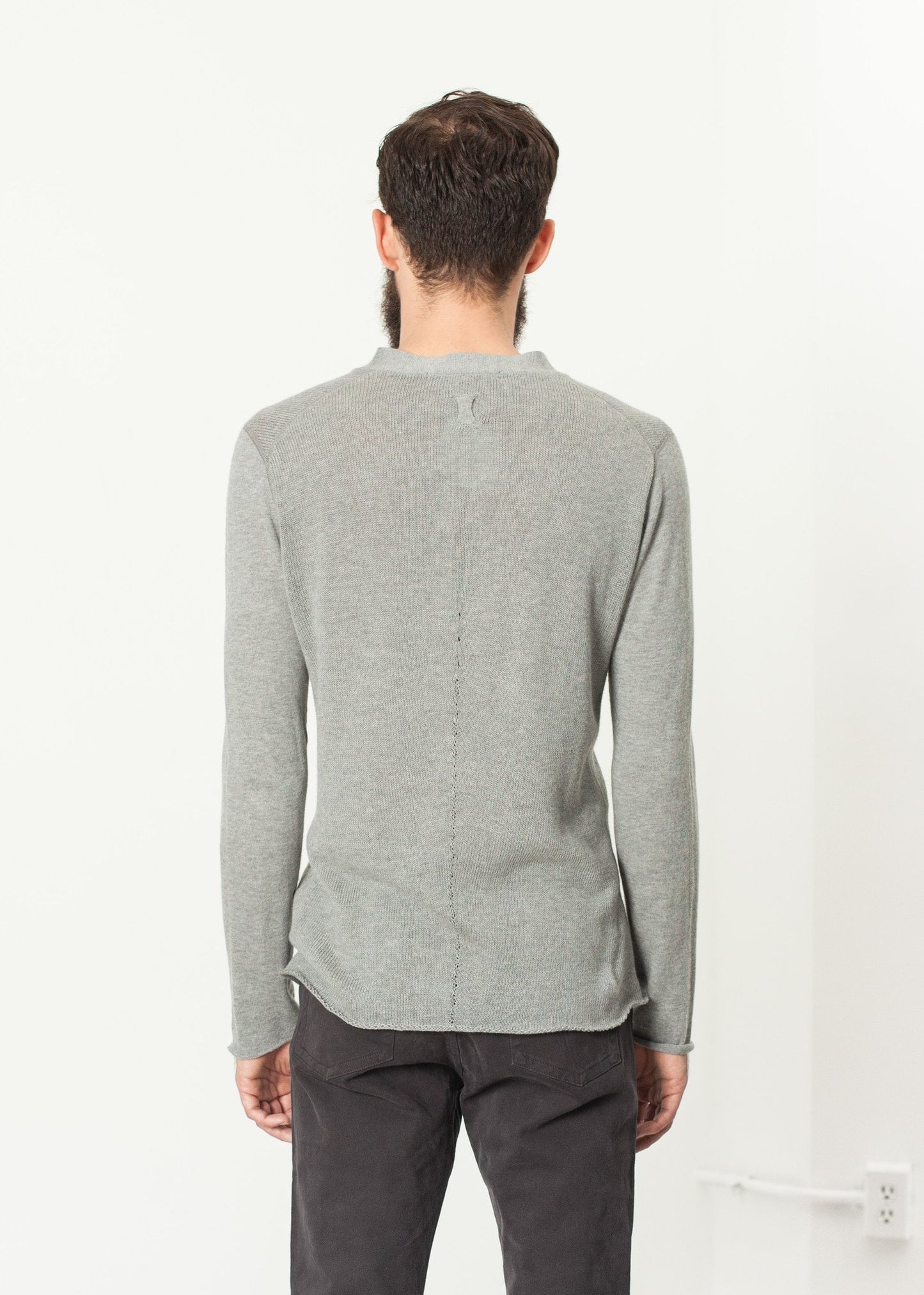 Garbo Henley in Grey Hannes Roether