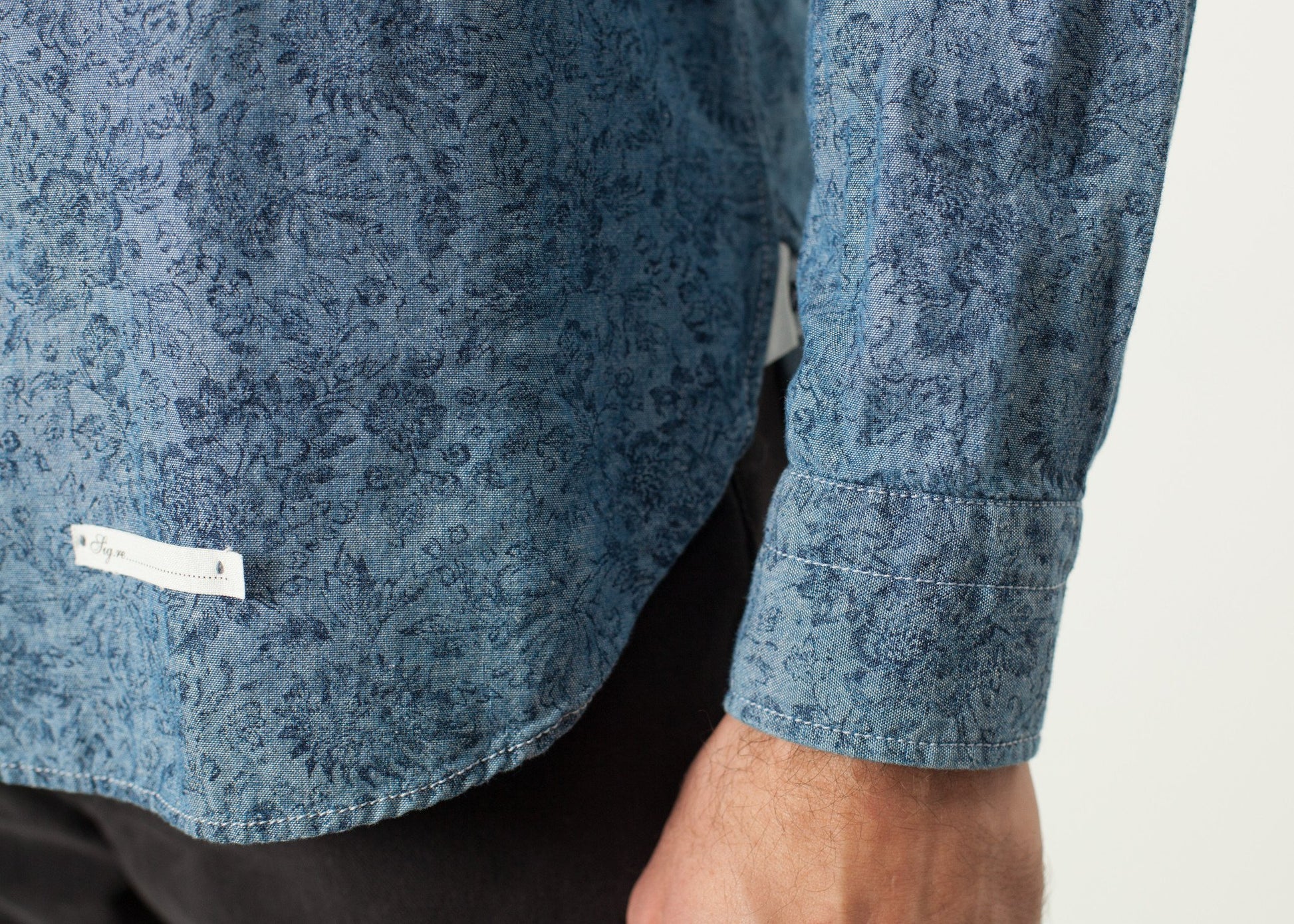 Floral Button-Up in Blue Drumohr