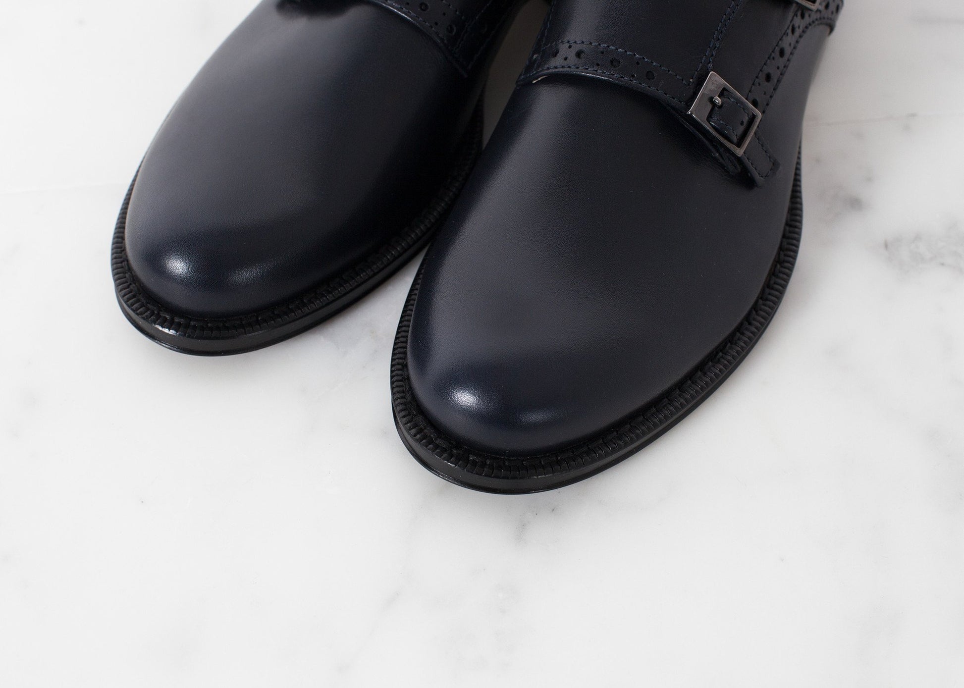 Buckle Shoe in Navy Amelia Toro