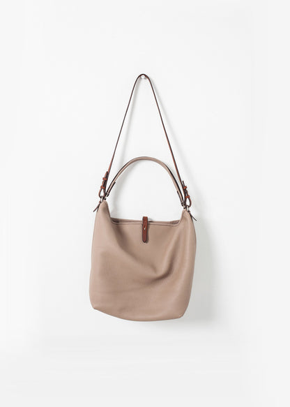 Pretty Grooming Bag Guibert