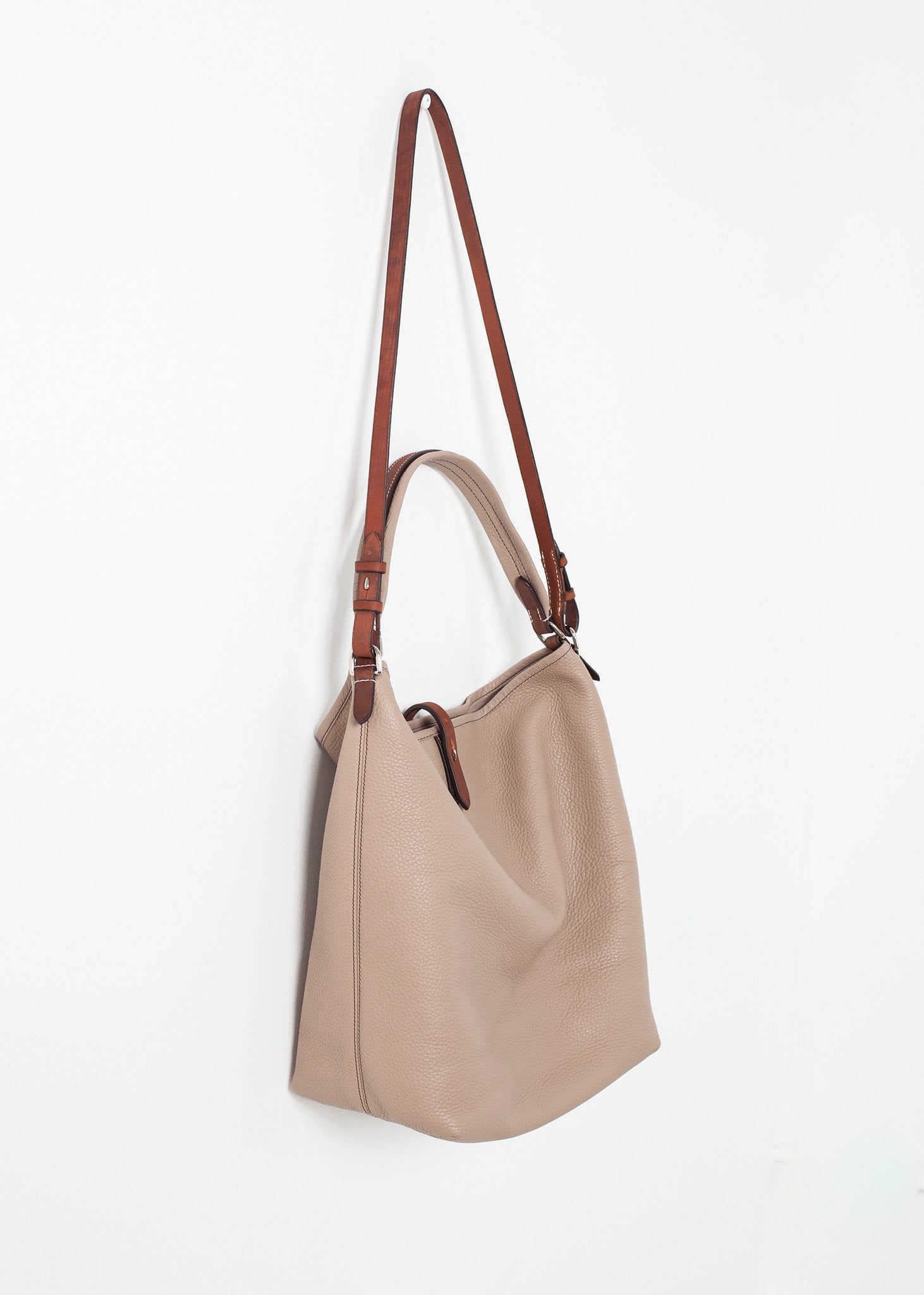 Pretty Grooming Bag Guibert