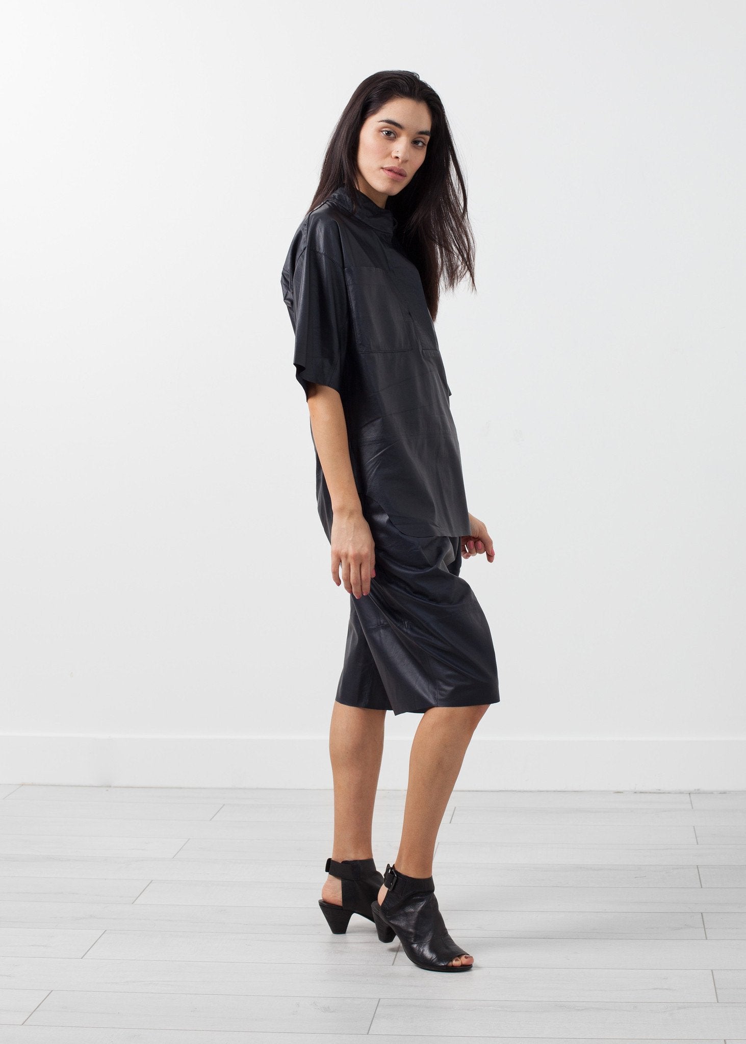 Feather Weight Tunic Schai