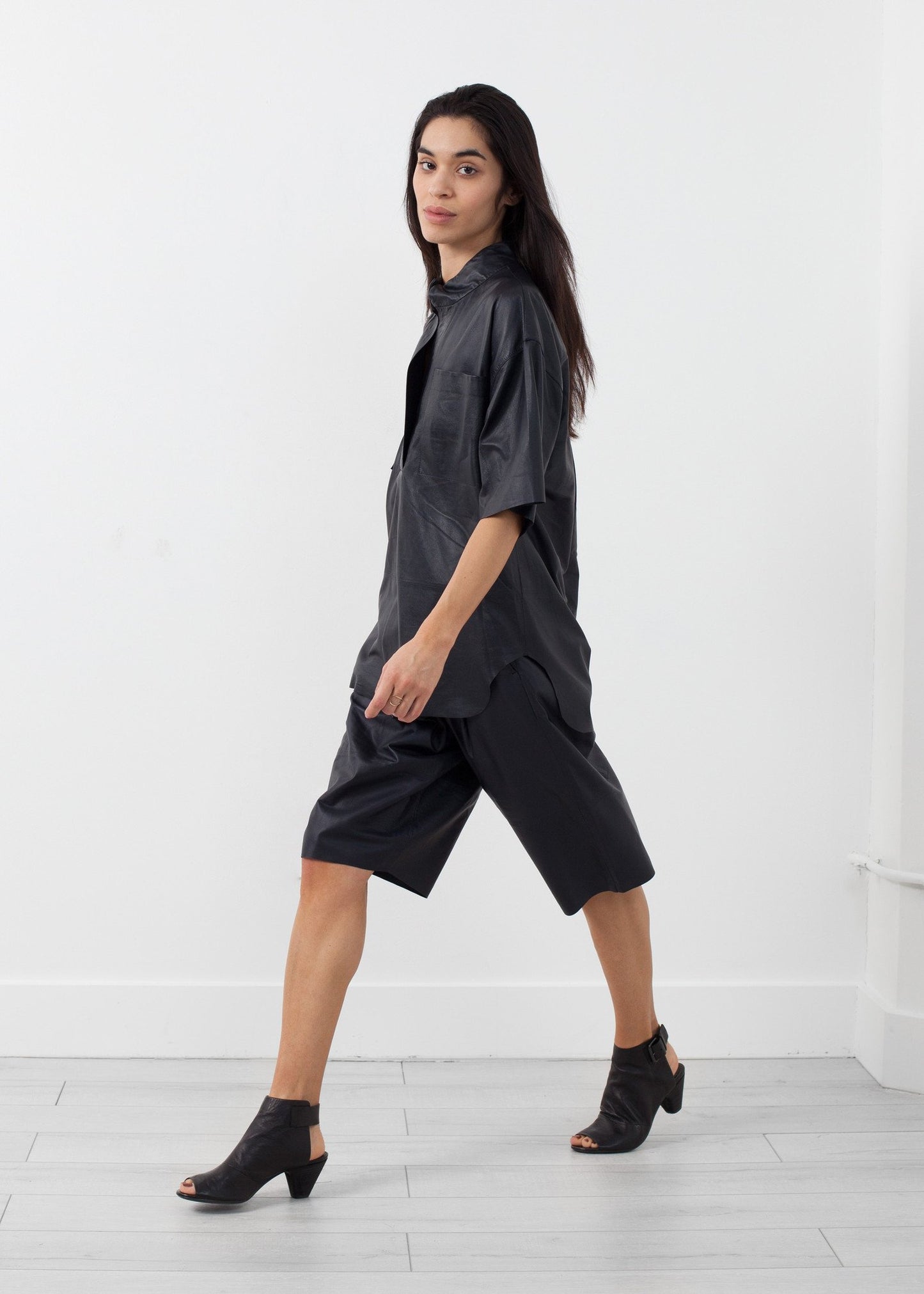 Feather Weight Tunic Schai