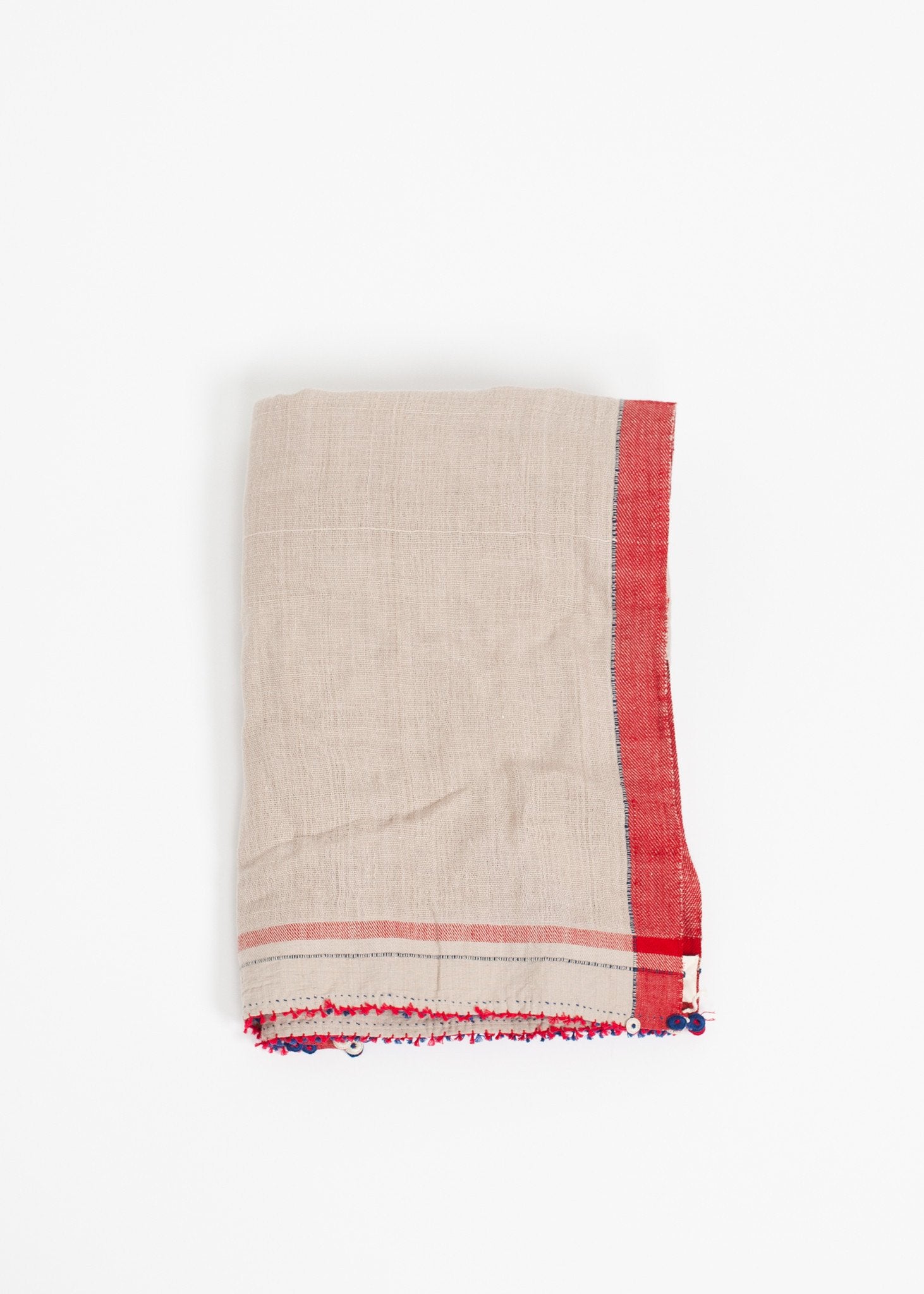 Fringed Textile Pero