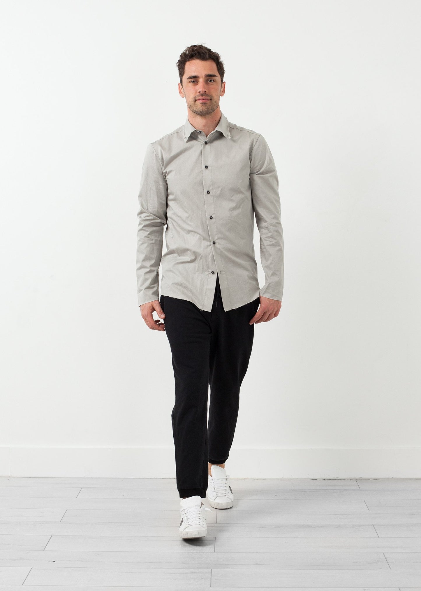 Moun Button Up Hannes Roether