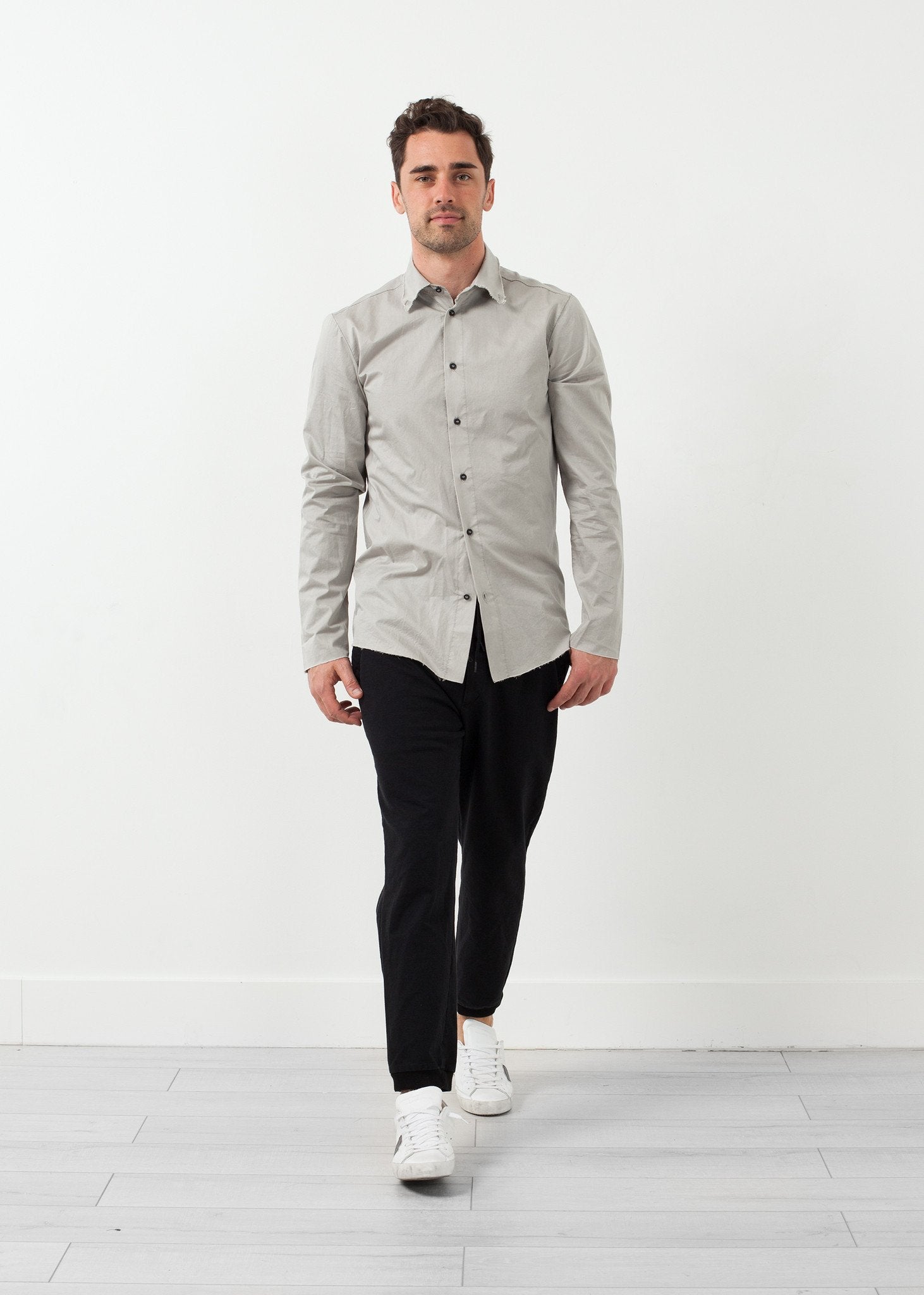 Moun Button Up Hannes Roether