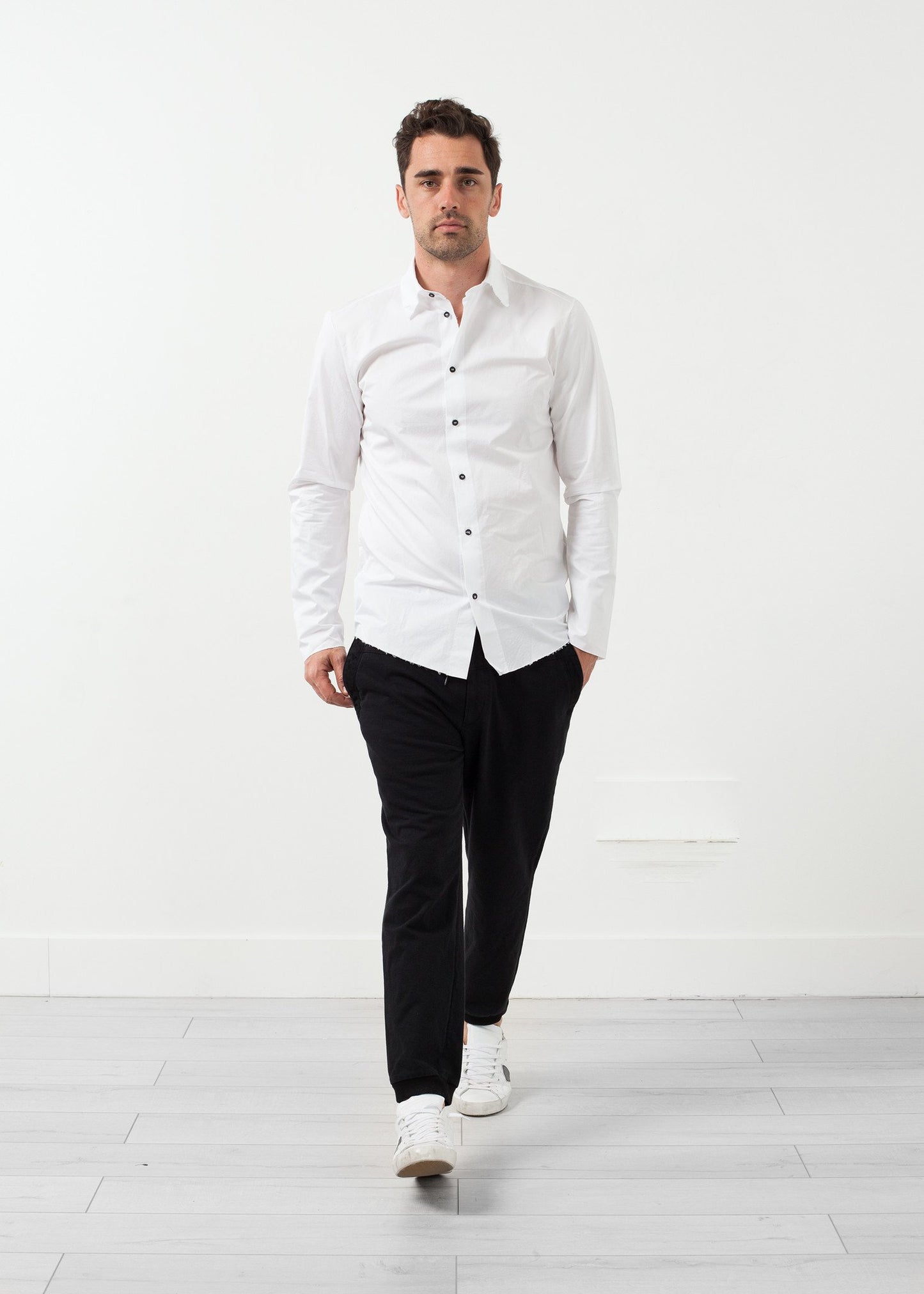 Moun Button Up Hannes Roether