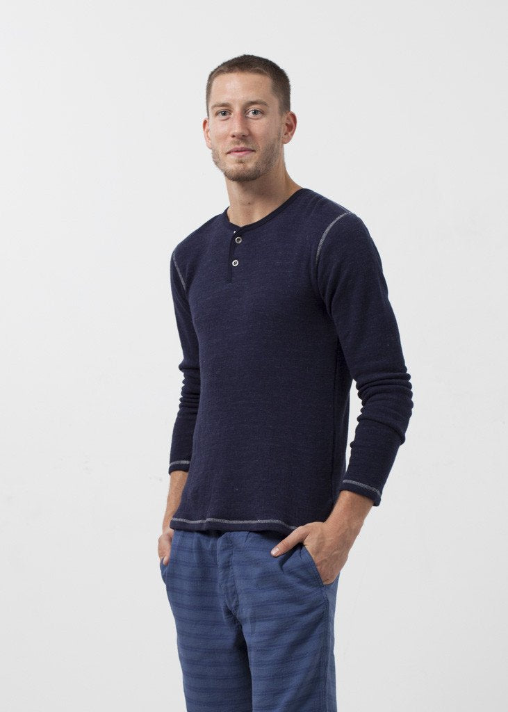 Two Button Henley Hansen