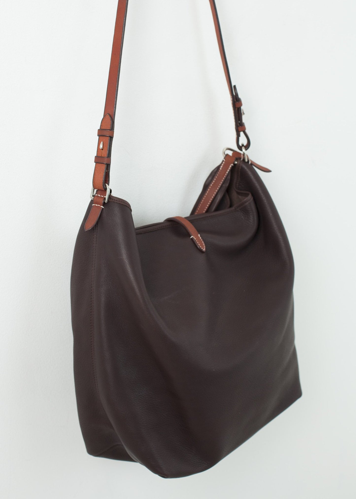 Pretty Grooming Bag Guibert