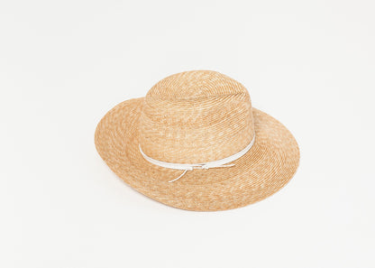 Wrapped Up Hat in Straw/White Lola