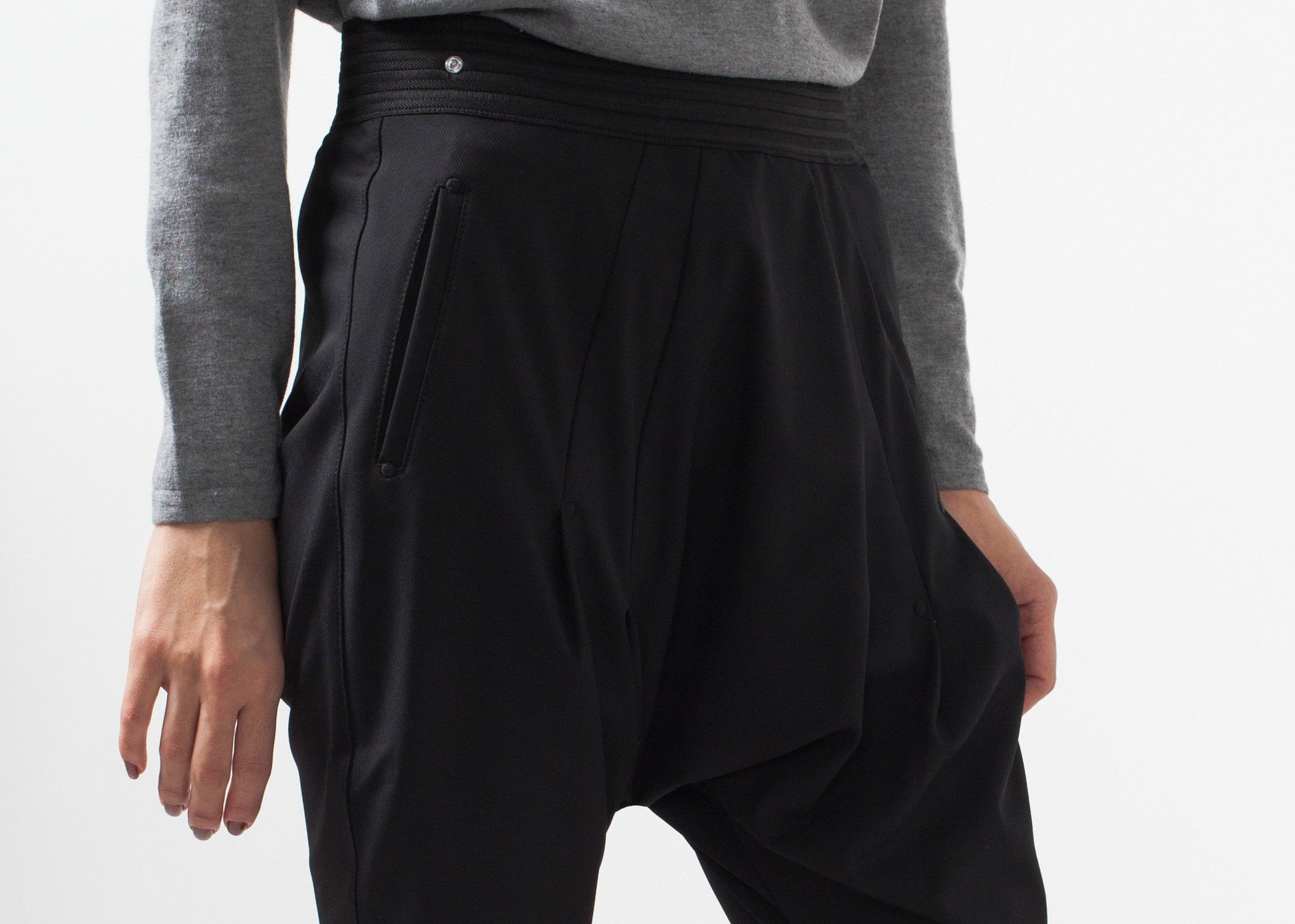 Woven Bermuda Short HIGH