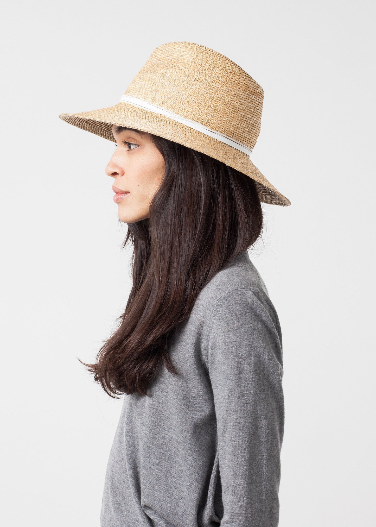Wrapped Up Hat in Straw/White Lola