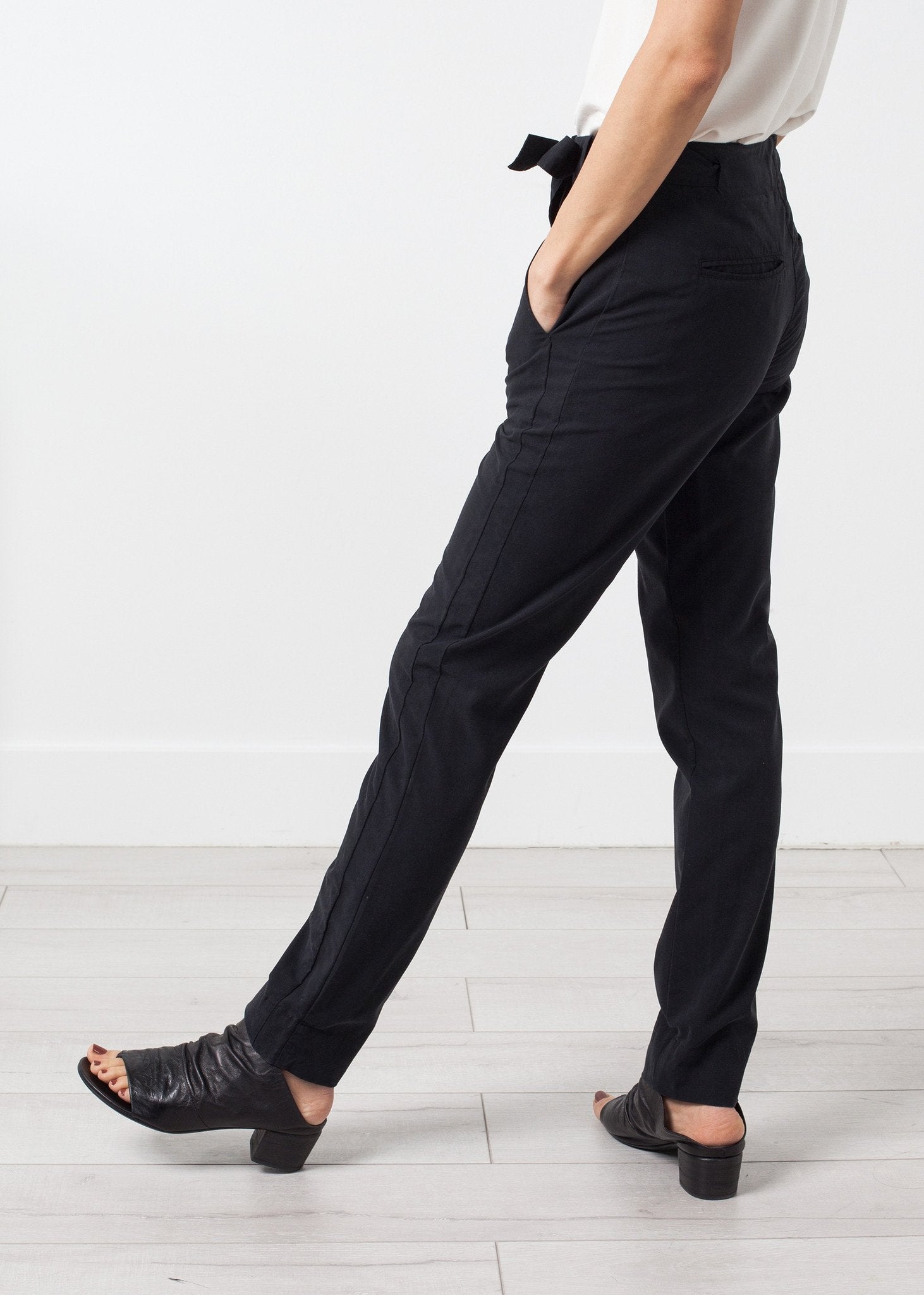 Troupy Pant in Silky Cotton Hannes Roether