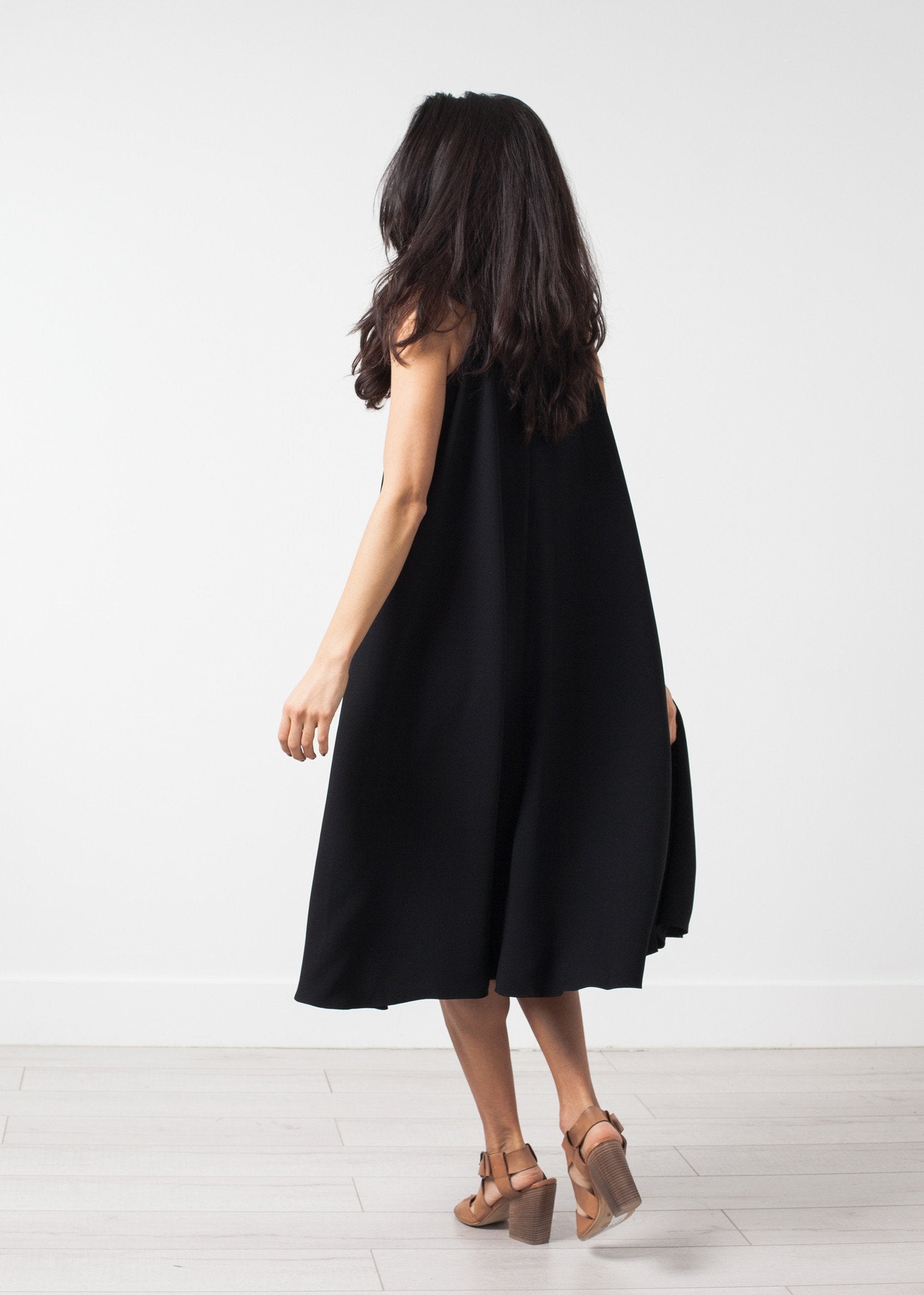 Sleeveless Flow Dress Co