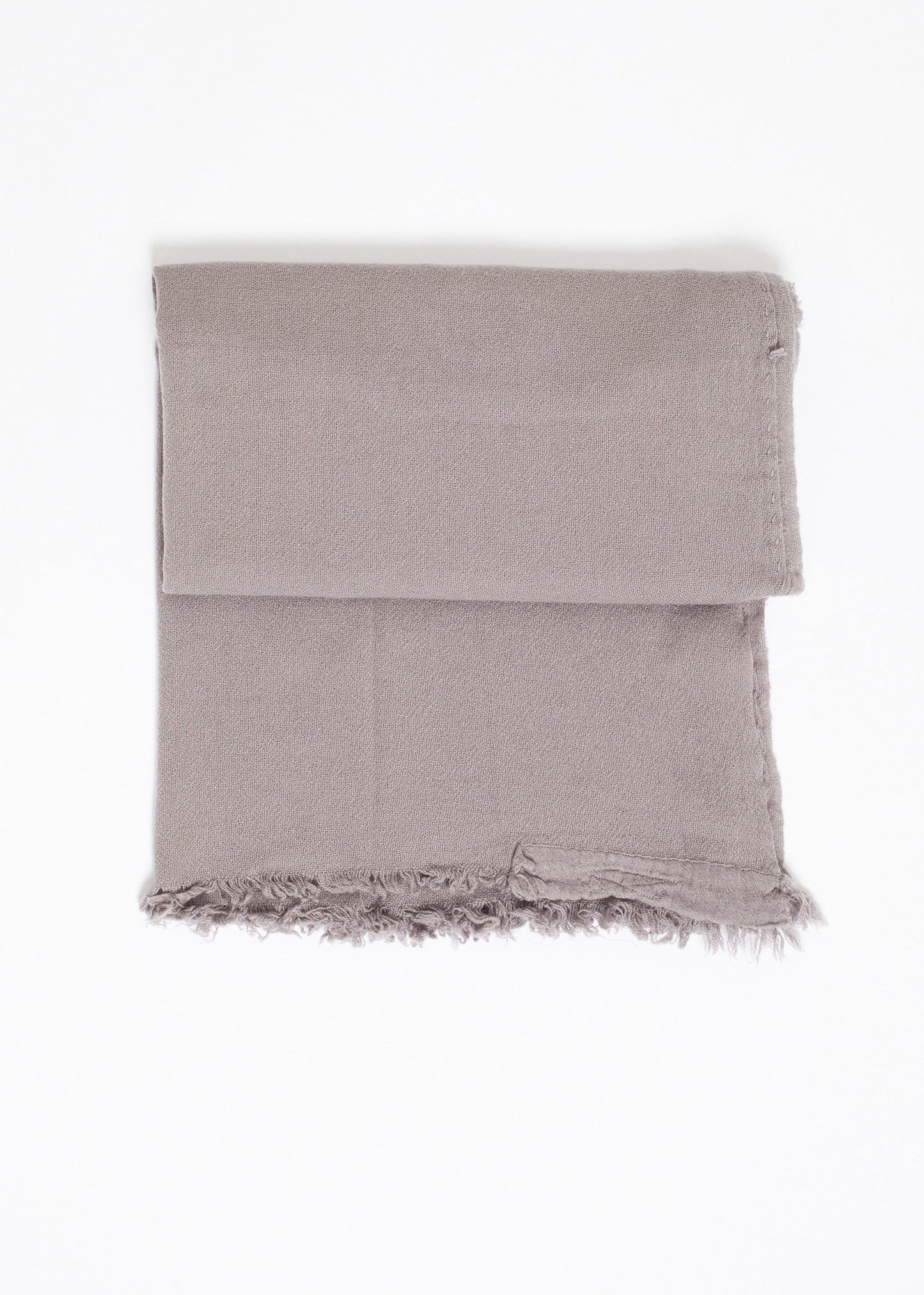 Simple Scarf in Grey Private 02 04