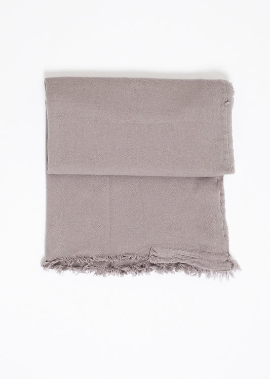Simple Scarf in Grey Private 02 04