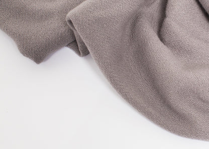 Simple Scarf in Grey Private 02 04